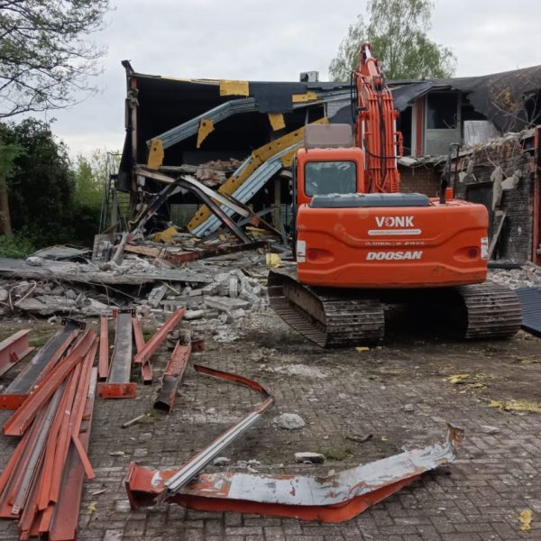 Aanbouw slopen